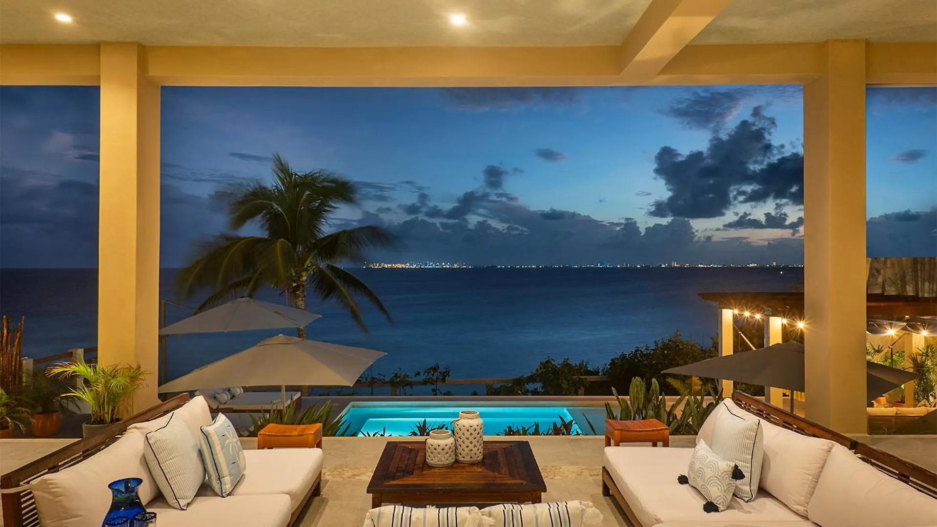 Villa 5Br Island Villa, Stunning Views, Saltwater Pool & Concierge Isla Mujeres