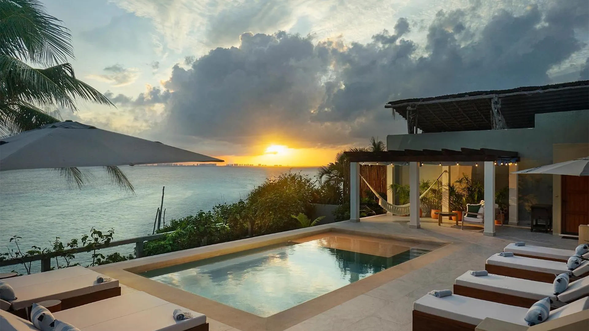 5Br Island Villa, Stunning Views, Saltwater Pool & Concierge Isla Mujeres Mexico